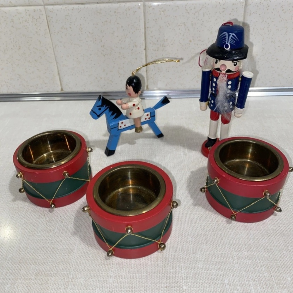 3 VTG  Wooden Metal Votive‎ Candle Holders Drums  + 2 Christmas Tree Ornaments